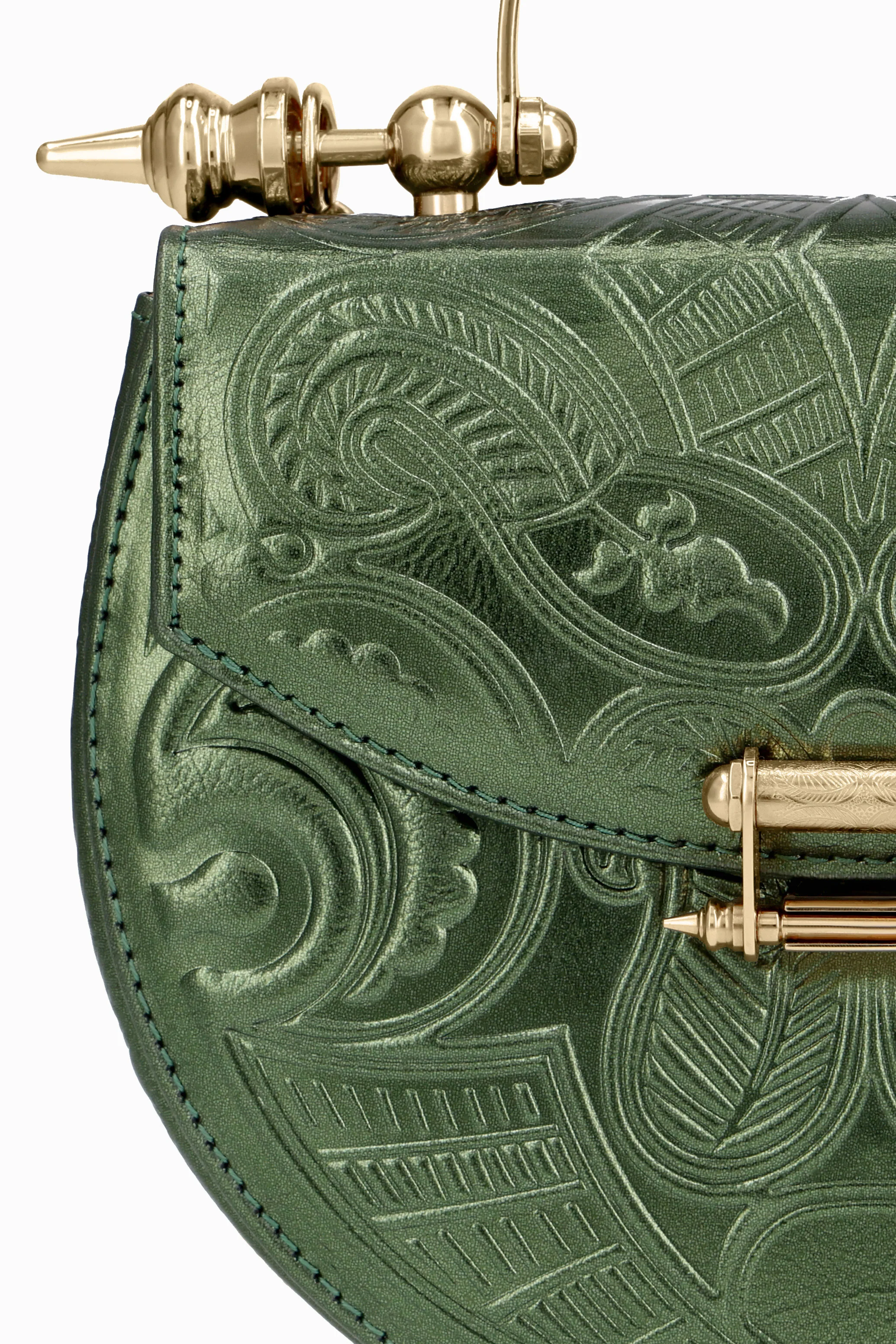 Oak on Leather - Image 4